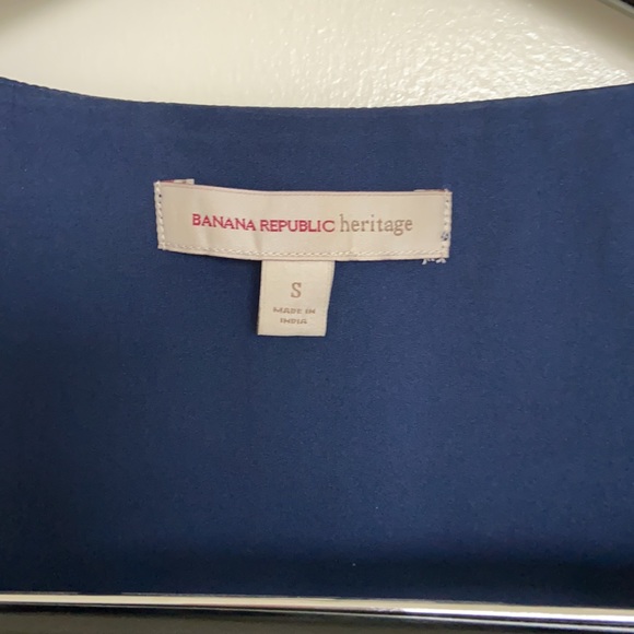 Banana Republic Sequin embroidered silk top - Picture 3 of 4